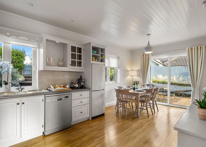 1 An Tsean Scoil, 克利夫登